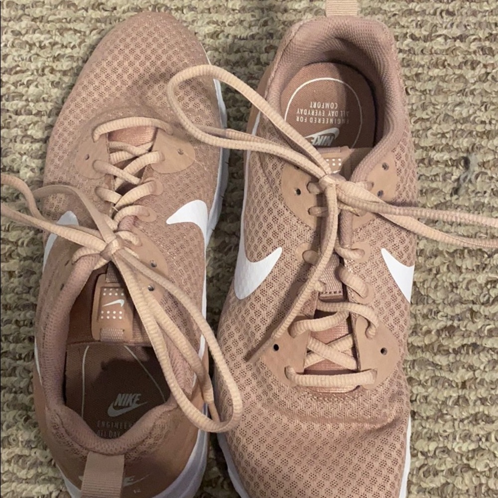 Women’s Nike Air sneakers